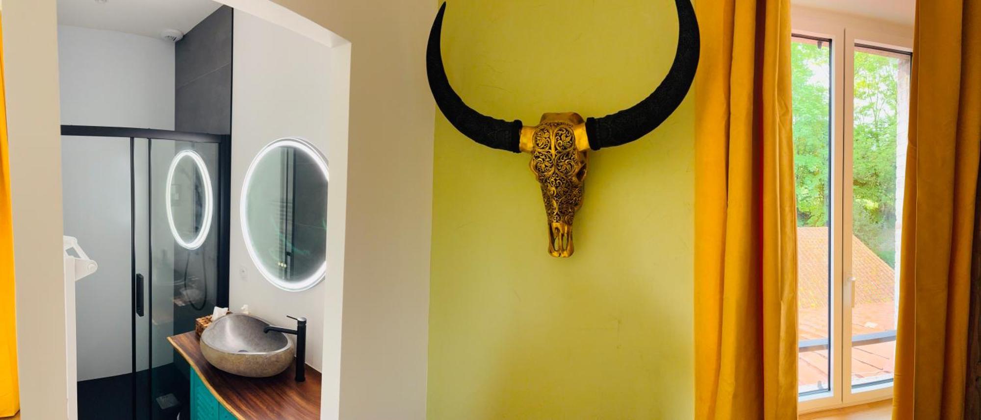 Le Moulin Du Guy, Proche Du Puy Dufou Bed & Breakfast Chanverrie Екстериор снимка