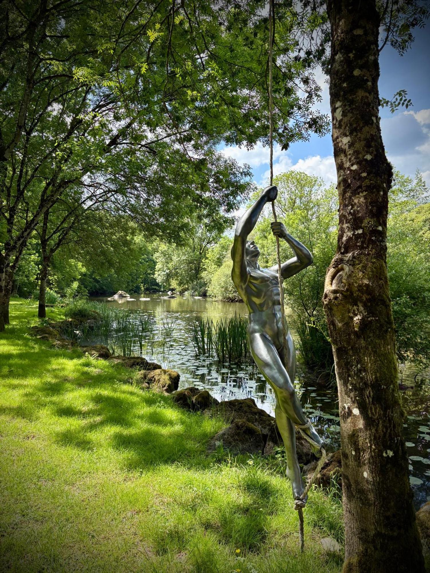 Le Moulin Du Guy, Proche Du Puy Dufou Bed & Breakfast Chanverrie Екстериор снимка